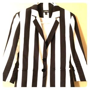 Bebe Black & White Stripped Blazer